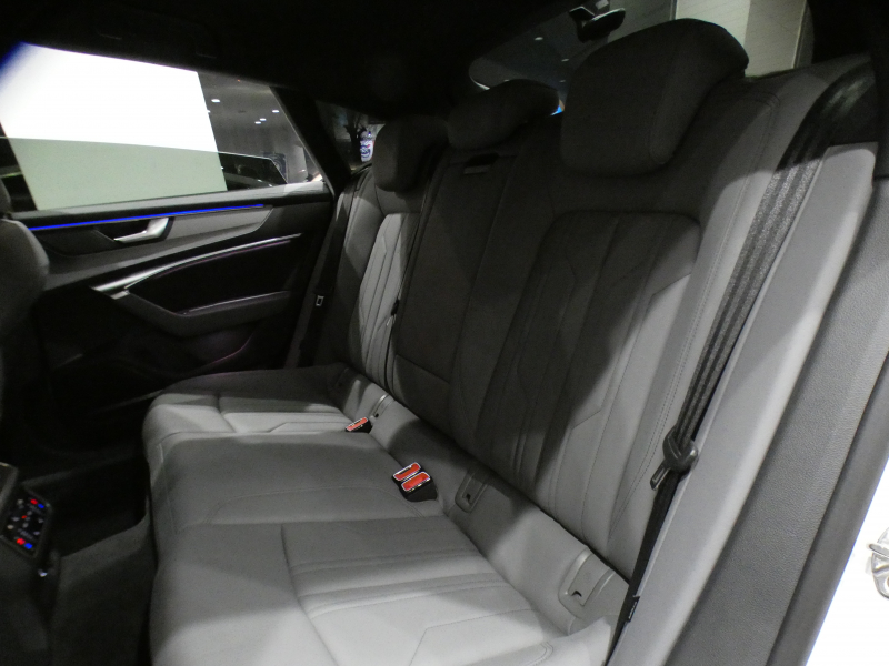 アウディ A7 A7ｽﾎﾟｰﾂﾊﾞｯｸ 55TFSIｸﾜﾄﾛ Sﾗｲﾝ&ﾄﾞﾗｲﾋﾞﾝｸﾞ&ｱｼｽﾀﾝｽPKG　ADVｷｰ 追ACC ﾚｰﾝ&ｻｲﾄﾞｱｼｽﾄ ☆灰革 全席ﾋｰﾀｰ ﾀｯﾁﾚｽﾎﾟﾝｽ付MMIﾅﾋﾞ ﾊﾞｰﾁｬﾙCP+ B&Oｻｳﾝﾄﾞ 全周囲ｶﾒﾗ PDC ☆ﾚｰｻﾞｰﾏﾄﾘｸｽLED Sﾗｲﾝｴｸｽﾃﾘｱ ☆OP20AW　2年保証