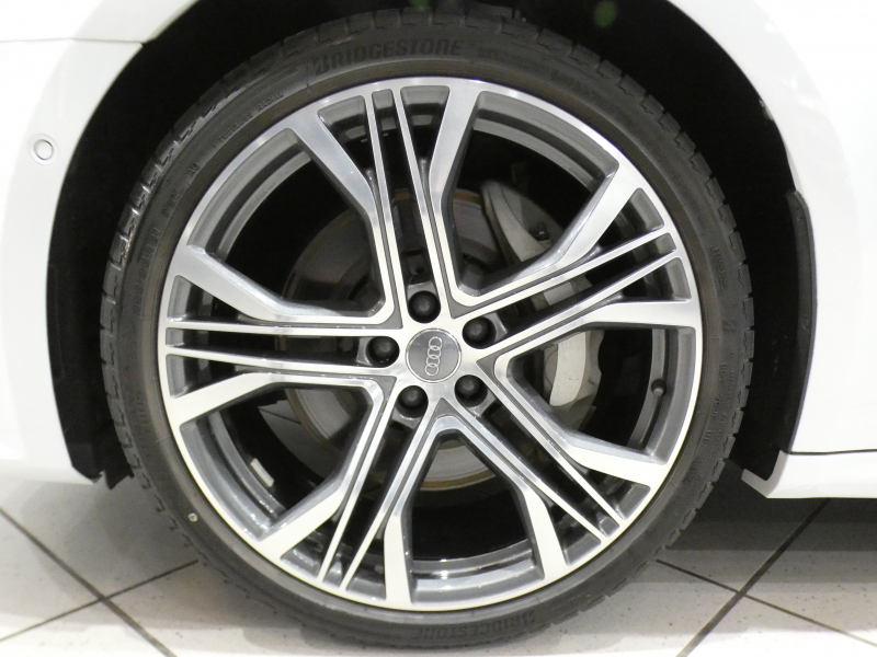 アウディ A7 A7ｽﾎﾟｰﾂﾊﾞｯｸ 55TFSIｸﾜﾄﾛ Sﾗｲﾝ&ﾄﾞﾗｲﾋﾞﾝｸﾞ&ｱｼｽﾀﾝｽPKG　ADVｷｰ 追ACC ﾚｰﾝ&ｻｲﾄﾞｱｼｽﾄ ☆灰革 全席ﾋｰﾀｰ ﾀｯﾁﾚｽﾎﾟﾝｽ付MMIﾅﾋﾞ ﾊﾞｰﾁｬﾙCP+ B&Oｻｳﾝﾄﾞ 全周囲ｶﾒﾗ PDC ☆ﾚｰｻﾞｰﾏﾄﾘｸｽLED Sﾗｲﾝｴｸｽﾃﾘｱ ☆OP20AW　2年保証