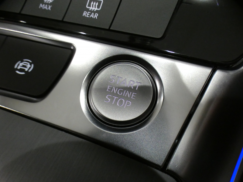 アウディ A7 A7ｽﾎﾟｰﾂﾊﾞｯｸ 55TFSIｸﾜﾄﾛ Sﾗｲﾝ&ﾄﾞﾗｲﾋﾞﾝｸﾞ&ｱｼｽﾀﾝｽPKG　ADVｷｰ 追ACC ﾚｰﾝ&ｻｲﾄﾞｱｼｽﾄ ☆灰革 全席ﾋｰﾀｰ ﾀｯﾁﾚｽﾎﾟﾝｽ付MMIﾅﾋﾞ ﾊﾞｰﾁｬﾙCP+ B&Oｻｳﾝﾄﾞ 全周囲ｶﾒﾗ PDC ☆ﾚｰｻﾞｰﾏﾄﾘｸｽLED Sﾗｲﾝｴｸｽﾃﾘｱ ☆OP20AW　2年保証