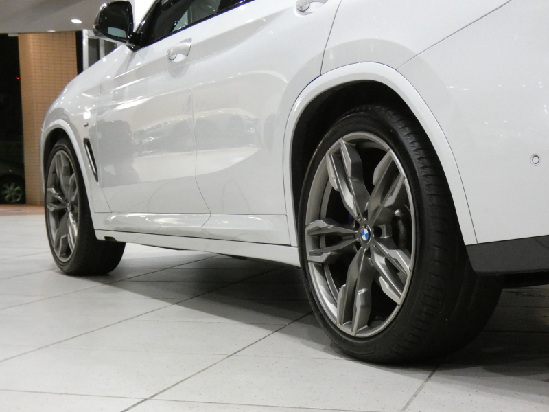 BMW X4 X4 M40i　ｺﾝﾌｫA 追ACC ﾚｰﾝCHW 衝突軽減 黒革 ﾋｰﾀｰ iﾄﾞﾗｲﾌﾞﾅﾋﾞ(第6世代 ﾀｯﾁP対応) harman/K 全周囲ｶﾒﾗ PDC LEDﾗｲﾄ ｱﾝﾋﾞｴﾝﾄﾗｲﾄ M40i専用ｴｸｽﾃﾘｱ&21AW ☆H&Rﾀﾞｳﾝｻｽ ☆SPEED BOX ECU 360ps　2年保証