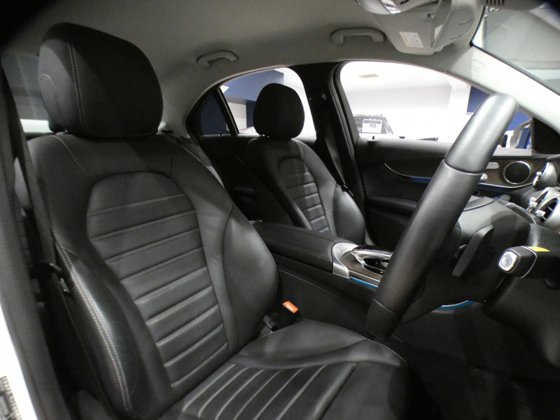 メルセデスベンツ Cクラス C200 ｴｸｽｸﾙｰｼﾌﾞﾗｲﾝﾘﾐﾃｯﾄﾞ(本革仕様) ﾚｰﾀﾞｰｾｰﾌﾃｨPKG　☆限定300台 ☆1ｵｰﾅｰ 黒革 ﾋｰﾀｰ ﾅﾋﾞTV Bｶﾒﾗ PTS ☆ｴｱﾊﾞﾗﾝｽ LEDﾗｲﾄ ｱﾝﾋﾞｴﾝﾄﾗｲﾄ ｵｰﾄﾄﾗﾝｸ 専用ﾃﾞｻﾞｲﾝｴｸｽﾃﾘｱ&17AW　2年保証