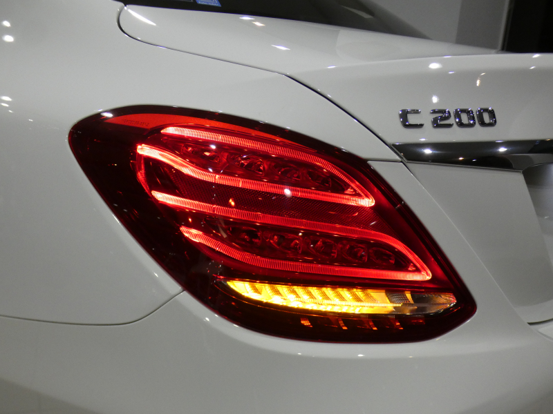 メルセデスベンツ Cクラス C200 ｴｸｽｸﾙｰｼﾌﾞﾗｲﾝﾘﾐﾃｯﾄﾞ(本革仕様) ﾚｰﾀﾞｰｾｰﾌﾃｨPKG　☆限定300台 ☆1ｵｰﾅｰ 黒革 ﾋｰﾀｰ ﾅﾋﾞTV Bｶﾒﾗ PTS ☆ｴｱﾊﾞﾗﾝｽ LEDﾗｲﾄ ｱﾝﾋﾞｴﾝﾄﾗｲﾄ ｵｰﾄﾄﾗﾝｸ 専用ﾃﾞｻﾞｲﾝｴｸｽﾃﾘｱ&17AW　2年保証