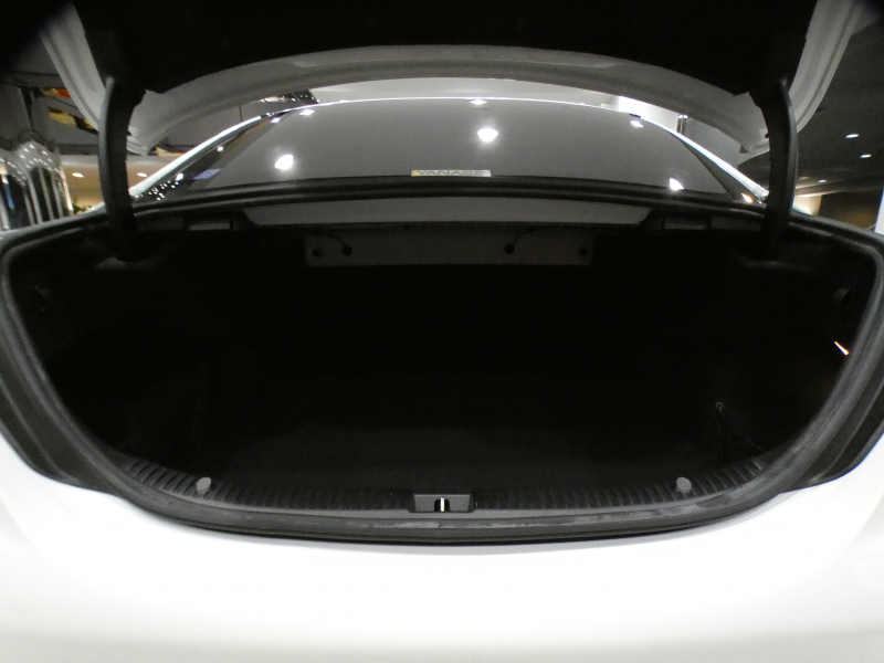 メルセデスベンツ Cクラス C200 ｴｸｽｸﾙｰｼﾌﾞﾗｲﾝﾘﾐﾃｯﾄﾞ(本革仕様) ﾚｰﾀﾞｰｾｰﾌﾃｨPKG　☆限定300台 ☆1ｵｰﾅｰ 黒革 ﾋｰﾀｰ ﾅﾋﾞTV Bｶﾒﾗ PTS ☆ｴｱﾊﾞﾗﾝｽ LEDﾗｲﾄ ｱﾝﾋﾞｴﾝﾄﾗｲﾄ ｵｰﾄﾄﾗﾝｸ 専用ﾃﾞｻﾞｲﾝｴｸｽﾃﾘｱ&17AW　2年保証