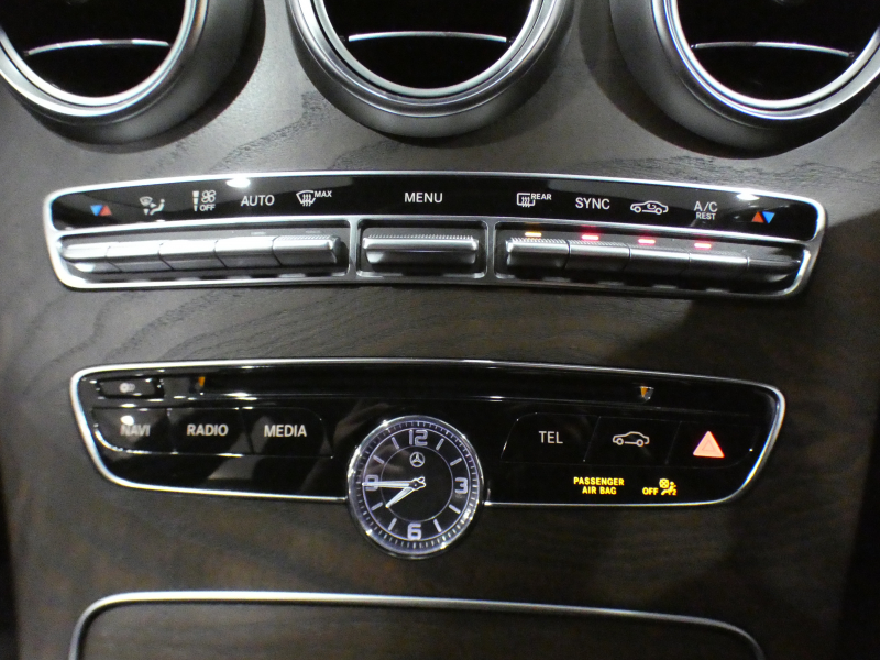 メルセデスベンツ Cクラス C200 ｴｸｽｸﾙｰｼﾌﾞﾗｲﾝﾘﾐﾃｯﾄﾞ(本革仕様) ﾚｰﾀﾞｰｾｰﾌﾃｨPKG　☆限定300台 ☆1ｵｰﾅｰ 黒革 ﾋｰﾀｰ ﾅﾋﾞTV Bｶﾒﾗ PTS ☆ｴｱﾊﾞﾗﾝｽ LEDﾗｲﾄ ｱﾝﾋﾞｴﾝﾄﾗｲﾄ ｵｰﾄﾄﾗﾝｸ 専用ﾃﾞｻﾞｲﾝｴｸｽﾃﾘｱ&17AW　2年保証