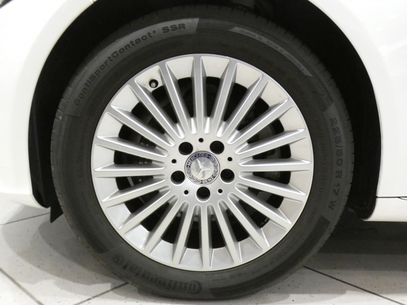 メルセデスベンツ Cクラス C200 ｴｸｽｸﾙｰｼﾌﾞﾗｲﾝﾘﾐﾃｯﾄﾞ(本革仕様) ﾚｰﾀﾞｰｾｰﾌﾃｨPKG　☆限定300台 ☆1ｵｰﾅｰ 黒革 ﾋｰﾀｰ ﾅﾋﾞTV Bｶﾒﾗ PTS ☆ｴｱﾊﾞﾗﾝｽ LEDﾗｲﾄ ｱﾝﾋﾞｴﾝﾄﾗｲﾄ ｵｰﾄﾄﾗﾝｸ 専用ﾃﾞｻﾞｲﾝｴｸｽﾃﾘｱ&17AW　2年保証