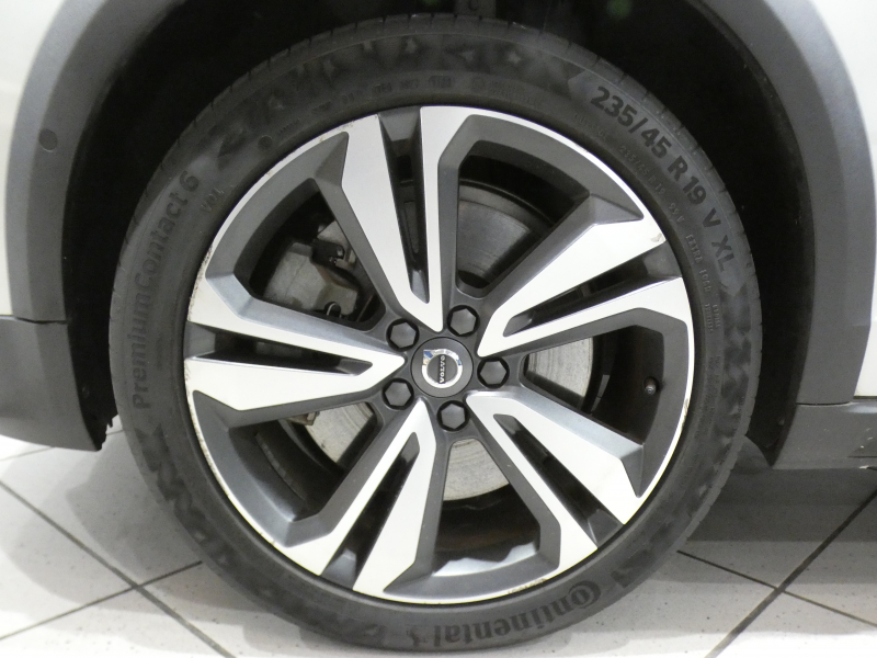 ボルボ V60 V60ｸﾛｽｶﾝﾄﾘｰ T5ﾌﾟﾛ AWD　☆1ｵｰﾅｰ 追ACC･LKA･ LCMA 白革 ﾋｰﾀｰ ﾍﾞﾝﾁﾚｰﾀｰ ﾏｯｻｰｼﾞ機能 ﾀｯﾁｽｸﾘｰﾝHDDﾅﾋﾞTV harman/K 全周囲ｶﾒﾗ ﾍｯﾄﾞｱｯﾌﾟDSP LEDﾗｲﾄ ｵｰﾄﾃｰﾙｹﾞｰﾄ 19AW　2年保証