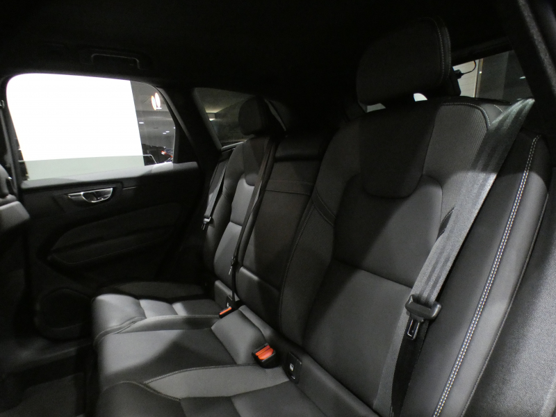 ボルボ XC60 XC60 B6 AWD Rﾃﾞｻﾞｲﾝ　 ｼﾃｨｾｰﾌﾃｨ ACC･BLIS 黒半革 全席ﾋｰﾀｰ ☆ﾀｯﾁｽｸﾘｰﾝGoogleﾅﾋﾞTV harman/K 全周囲ｶﾒﾗ ﾜｲﾔﾚｽCH ﾍｯﾄﾞｱｯﾌﾟDSP LEDﾗｲﾄ Rﾃﾞｻﾞｲﾝ専用ｴｸｽﾃﾘｱ&21AW 300ps　2年保証