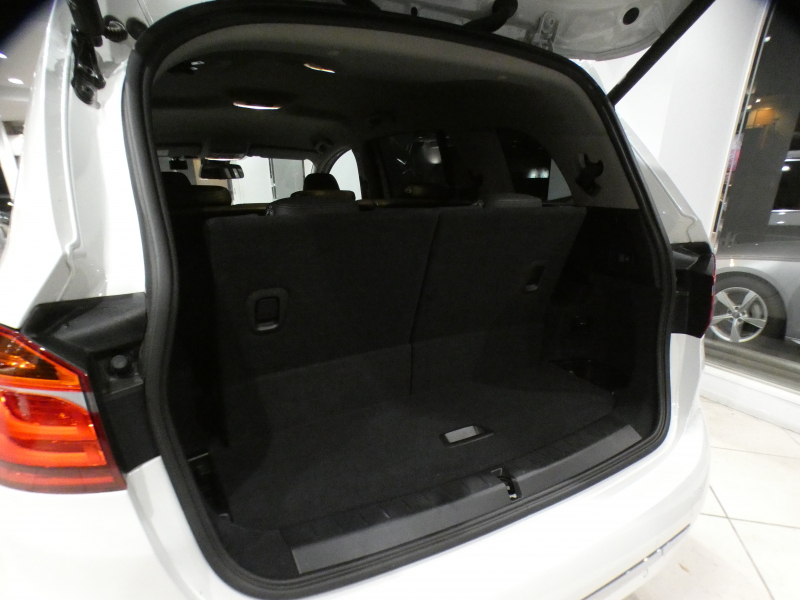 BMW 2シリーズ 218iｸﾞﾗﾝﾂｱﾗｰ ﾗｸﾞｼﾞｭｱﾘｰ ADｾｰﾌﾃｨPKG　☆有償ｶﾗｰ ☆後期 追ACC ﾚｰﾝDW 黒革 ﾋｰﾀｰ iﾄﾞﾗｲﾌﾞﾅﾋﾞ(第6世代ﾀｯﾁP対応) ﾍｯﾄﾞｱｯﾌﾟDSP Bｶﾒﾗ PDC LEDﾗｲﾄ ｵｰﾄﾃｰﾙｹﾞｰﾄ　2年保証