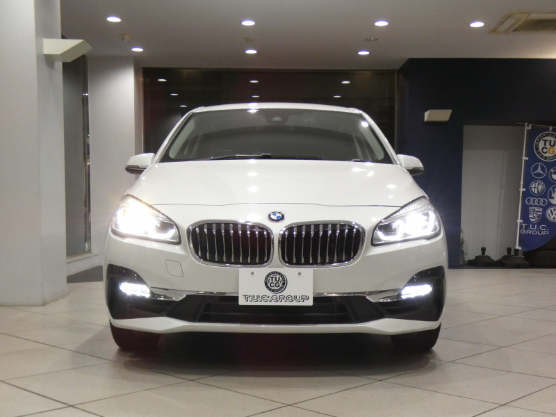 BMW 2シリーズ 218iｸﾞﾗﾝﾂｱﾗｰ ﾗｸﾞｼﾞｭｱﾘｰ ADｾｰﾌﾃｨPKG　☆有償ｶﾗｰ ☆後期 追ACC ﾚｰﾝDW 黒革 ﾋｰﾀｰ iﾄﾞﾗｲﾌﾞﾅﾋﾞ(第6世代ﾀｯﾁP対応) ﾍｯﾄﾞｱｯﾌﾟDSP Bｶﾒﾗ PDC LEDﾗｲﾄ ｵｰﾄﾃｰﾙｹﾞｰﾄ　2年保証