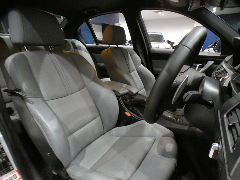 BMW Mシリーズ M3ｾﾀﾞﾝ MDCT Drive logic　☆ﾃﾞｨｰﾗ-記録簿多数 ｺﾝﾌｫA ｸﾞﾚｰ革 ﾋｰﾀｰ iﾄﾞﾗｲﾌﾞﾅﾋﾞ Bｶﾒﾗ PDC ｷｾﾉﾝ 専用ｴｸｽﾃﾘｱ&18AW ☆V8NAｴﾝｼﾞﾝ 420ps　2年保証