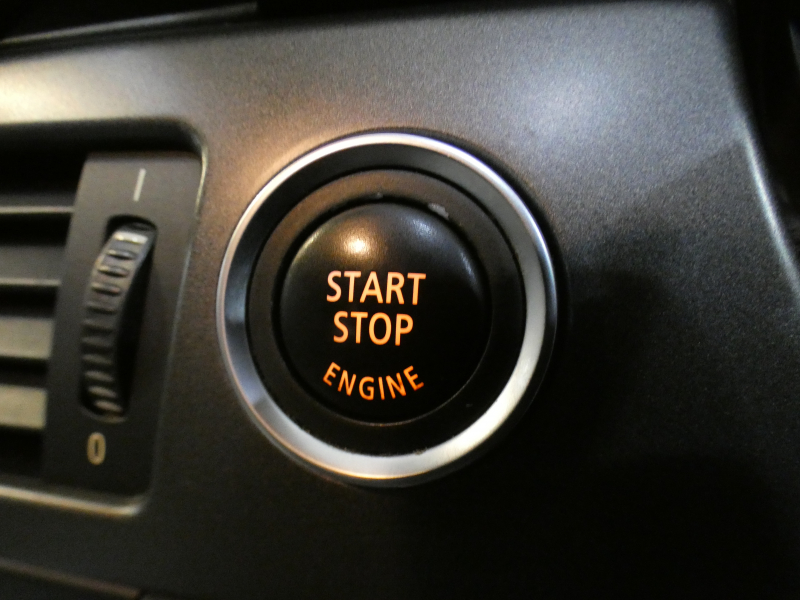 BMW Mシリーズ M3ｾﾀﾞﾝ MDCT Drive logic　☆ﾃﾞｨｰﾗ-記録簿多数 ｺﾝﾌｫA ｸﾞﾚｰ革 ﾋｰﾀｰ iﾄﾞﾗｲﾌﾞﾅﾋﾞ Bｶﾒﾗ PDC ｷｾﾉﾝ 専用ｴｸｽﾃﾘｱ&18AW ☆V8NAｴﾝｼﾞﾝ 420ps　2年保証