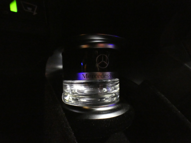 メルセデスベンツ GLCクーペ GLC220d 4MATICｸｰﾍﾟ AMGﾗｲﾝ&ﾚｰﾀﾞｰｾｰﾌﾃｨPKG　後期 ☆黒&赤革 全席ﾋｰﾀｰ ｻﾝﾙｰﾌ MBUX Meｺﾈ 全周囲ｶﾒﾗ PTS ﾜｲﾔﾚｽCH ﾏﾙﾁﾋﾞｰﾑLED ｱﾝﾋﾞｴﾝﾄﾗｲﾄ AMGｽﾀｲﾘﾝｸﾞ&19AW　2年保証