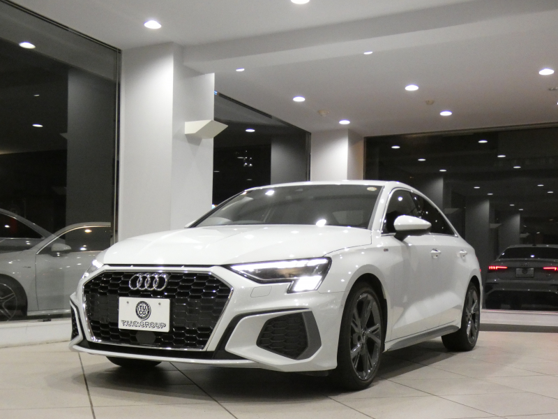 アウディ A3 A3ｾﾀﾞﾝ 30TFSI Sﾗｲﾝ ｺﾝﾋﾞﾆｴﾝｽ&ｱｼｽﾀﾝｽ&SﾗｲﾝﾌﾟﾗｽPKG　ADVｷｰ 追ACC ｻｲﾄﾞｱｼｽﾄ ｱｳﾃﾞｨﾌﾟﾚｾﾝｽ 黒革 ﾋｰﾀｰ MMIﾅﾋﾞ(ﾀｯﾁﾚｽﾎﾟﾝｽ付) ﾊﾞｰﾁｬﾙCP Bｶﾒﾗ PDC ☆ﾏﾄﾘｸｽLED ｱﾝﾋﾞｴﾝﾄﾗｲﾄ Sﾗｲﾝｴｸｽﾃﾘｱ&18AW　2年保証
