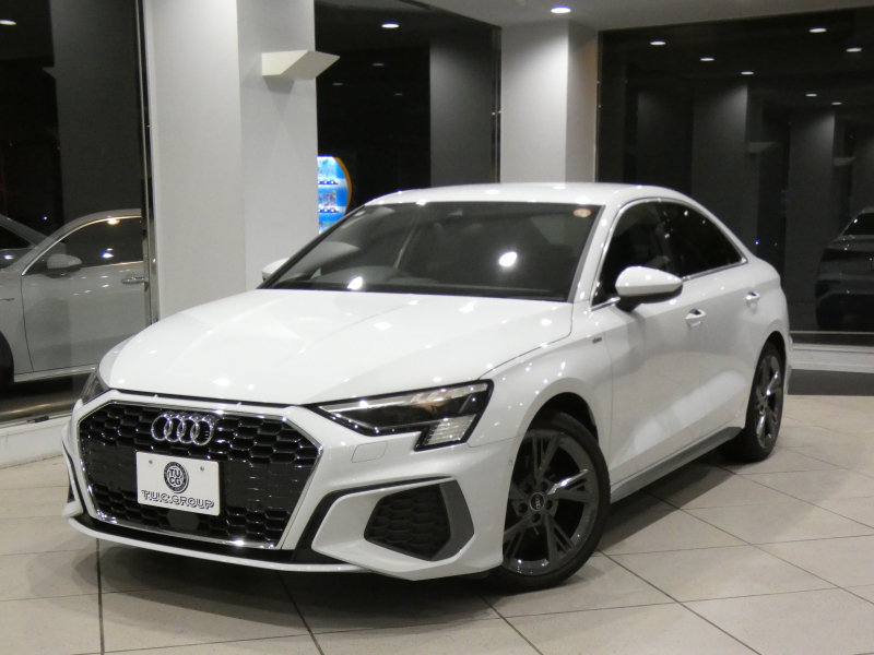 アウディ A3 A3ｾﾀﾞﾝ 30TFSI Sﾗｲﾝ ｺﾝﾋﾞﾆｴﾝｽ&ｱｼｽﾀﾝｽ&SﾗｲﾝﾌﾟﾗｽPKG　ADVｷｰ 追ACC ｻｲﾄﾞｱｼｽﾄ ｱｳﾃﾞｨﾌﾟﾚｾﾝｽ 黒革 ﾋｰﾀｰ MMIﾅﾋﾞ(ﾀｯﾁﾚｽﾎﾟﾝｽ付) ﾊﾞｰﾁｬﾙCP Bｶﾒﾗ PDC ☆ﾏﾄﾘｸｽLED ｱﾝﾋﾞｴﾝﾄﾗｲﾄ Sﾗｲﾝｴｸｽﾃﾘｱ&18AW　2年保証