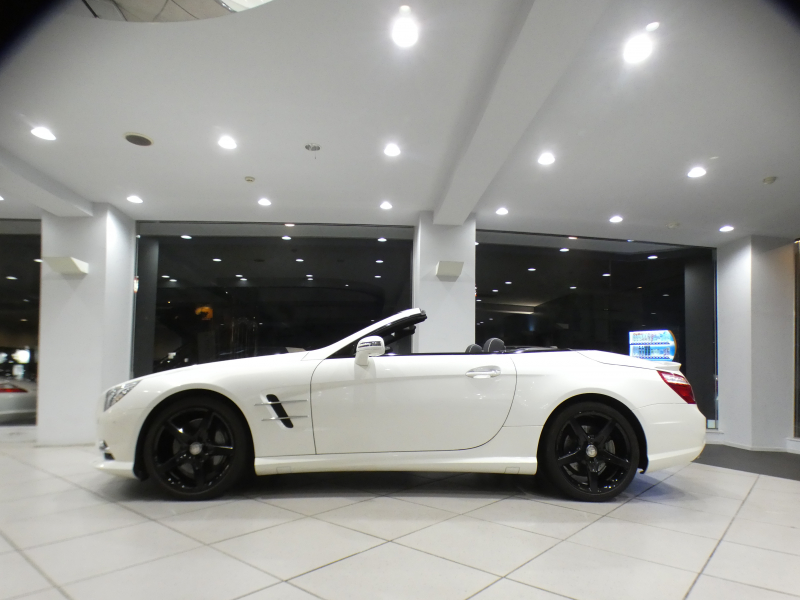 メルセデスベンツ SLクラス SL350 BE AMGｽﾎﾟｰﾂ&ﾚｰﾀﾞｰｾｰﾌﾃｨPKG　☆左ﾊﾝﾄﾞﾙ ｷｰﾚｽｺﾞｰ 黒革 ﾋｰﾀｰ ☆ﾏｼﾞｯｸｽｶｲR ﾅﾋﾞTV Bｶﾒﾗ PTS ｷｾﾉﾝ ｲﾝﾃﾘｼﾞｪﾝﾄﾗｲﾄ AMGｽﾀｲﾘﾝｸﾞ&19AW　2年保証