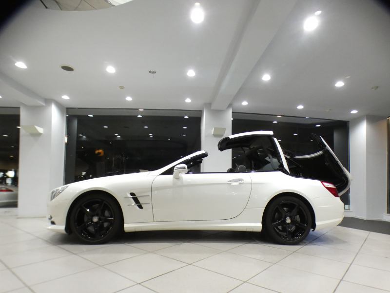 メルセデスベンツ SLクラス SL350 BE AMGｽﾎﾟｰﾂ&ﾚｰﾀﾞｰｾｰﾌﾃｨPKG　☆左ﾊﾝﾄﾞﾙ ｷｰﾚｽｺﾞｰ 黒革 ﾋｰﾀｰ ☆ﾏｼﾞｯｸｽｶｲR ﾅﾋﾞTV Bｶﾒﾗ PTS ｷｾﾉﾝ ｲﾝﾃﾘｼﾞｪﾝﾄﾗｲﾄ AMGｽﾀｲﾘﾝｸﾞ&19AW　2年保証