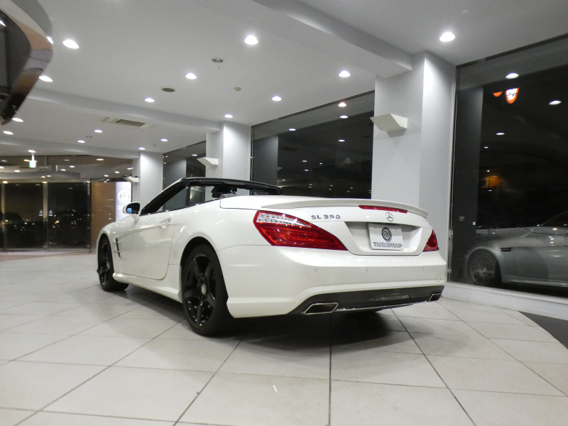 メルセデスベンツ SLクラス SL350 BE AMGｽﾎﾟｰﾂ&ﾚｰﾀﾞｰｾｰﾌﾃｨPKG　☆左ﾊﾝﾄﾞﾙ ｷｰﾚｽｺﾞｰ 黒革 ﾋｰﾀｰ ☆ﾏｼﾞｯｸｽｶｲR ﾅﾋﾞTV Bｶﾒﾗ PTS ｷｾﾉﾝ ｲﾝﾃﾘｼﾞｪﾝﾄﾗｲﾄ AMGｽﾀｲﾘﾝｸﾞ&19AW　2年保証