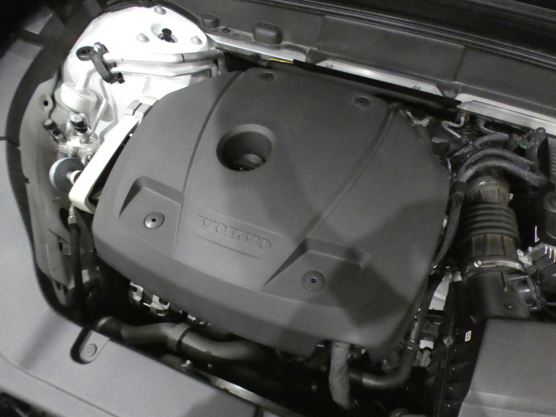 ボルボ XC60 XC60 T6 AWD Rﾃﾞｻﾞｲﾝ　ｼﾃｨｾｰﾌﾃｨ ACC･BLIS ☆ｽﾚｰﾄ(灰)半革 ﾋｰﾀｰ ﾀｯﾁｽｸﾘｰﾝHDDﾅﾋﾞTV 全周囲ｶﾒﾗ ﾍｯﾄﾞｱｯﾌﾟDSP LEDﾗｲﾄ Rﾃﾞｻﾞｲﾝ専用ｴｸｽﾃﾘｱ&21AW ☆ﾎﾟｰﾙｽﾀｰﾊﾟﾌｫｰﾏﾝｽSW 320ps　2年保証