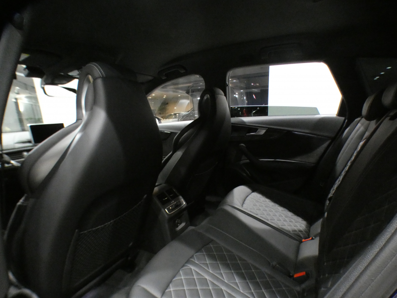 アウディ S4 S4ｱﾊﾞﾝﾄ ﾚｻﾞｰ&ｱｼｽﾀﾝｽPKG　追ACC ﾚｰﾝ&ｻｲﾄﾞｱｼｽﾄ ｱｳﾃﾞｨﾌﾟﾚｾﾝｽ 黒革 ﾋｰﾀｰ ﾏｯｻｰｼﾞ機能 MMIﾅﾋﾞTV ﾊﾞｰﾁｬﾙCP 全周囲ｶﾒﾗ PDC ﾏﾄﾘｸｽLED 専用ｴｸｽﾃﾘｱ ☆OP19AW 赤ｷｬﾘﾊﾟｰ 354ps　2年保証