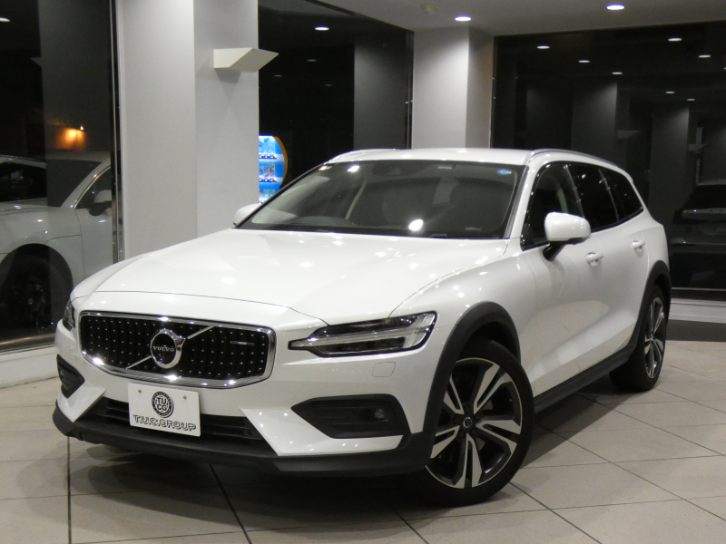 ボルボ V60 V60ｸﾛｽｶﾝﾄﾘｰ T5ﾌﾟﾛ AWD　追ACC･LKA･ LCMA 白革 ﾋｰﾀｰ ﾍﾞﾝﾁﾚｰﾀｰ ﾏｯｻｰｼﾞ機能 ﾀｯﾁｽｸﾘｰﾝHDDﾅﾋﾞTV harman/K 全周囲ｶﾒﾗ ﾍｯﾄﾞｱｯﾌﾟDSP LEDﾗｲﾄ ｵｰﾄﾃｰﾙｹﾞｰﾄ 19AW　2年保証