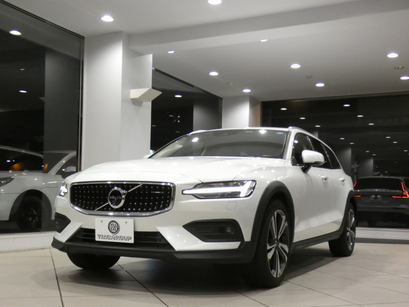 ボルボ V60 V60ｸﾛｽｶﾝﾄﾘｰ T5ﾌﾟﾛ AWD　追ACC･LKA･ LCMA 白革 ﾋｰﾀｰ ﾍﾞﾝﾁﾚｰﾀｰ ﾏｯｻｰｼﾞ機能 ﾀｯﾁｽｸﾘｰﾝHDDﾅﾋﾞTV harman/K 全周囲ｶﾒﾗ ﾍｯﾄﾞｱｯﾌﾟDSP LEDﾗｲﾄ ｵｰﾄﾃｰﾙｹﾞｰﾄ 19AW　2年保証