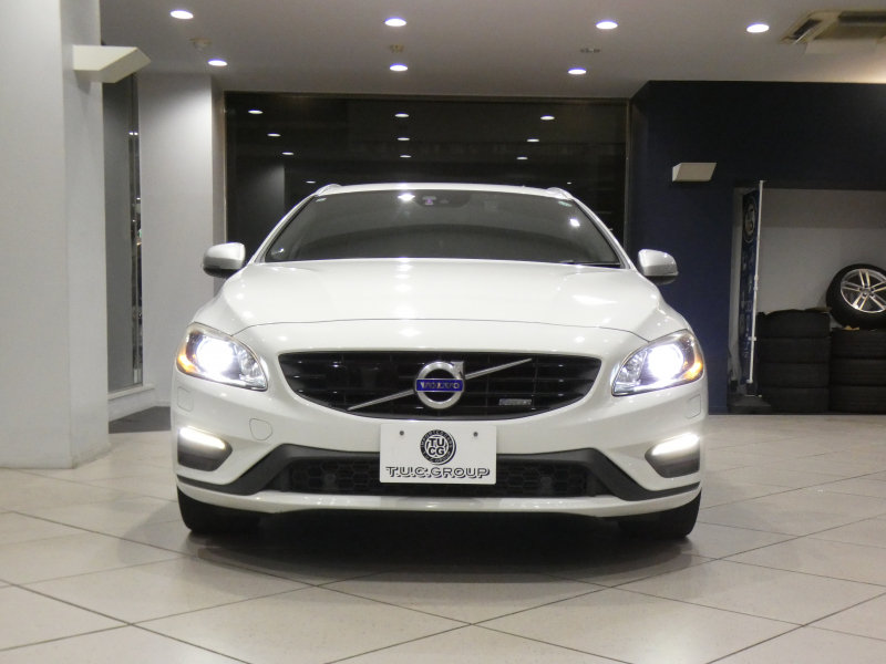 ボルボ V60 V60 T6 AWD Rﾃﾞｻﾞｲﾝ　Pｽﾀｰﾄ 追ACC LCMA LKA BLIS 衝突軽減 黒革 ﾋｰﾀｰ 7ｲﾝﾁHDDﾅﾋﾞ MSV ☆harman/k Bｶﾒﾗ ｾﾝｻｰ ｷｾﾉﾝ Rﾃﾞｻﾞｲﾝ専用ｴｸｽﾃﾘｱ&19AW ☆直6EG 304ps　2年保証