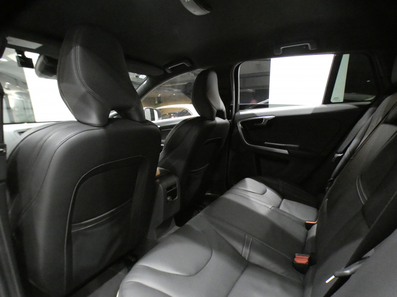 ボルボ V60 V60 T6 AWD Rﾃﾞｻﾞｲﾝ　Pｽﾀｰﾄ 追ACC LCMA LKA BLIS 衝突軽減 黒革 ﾋｰﾀｰ 7ｲﾝﾁHDDﾅﾋﾞ MSV ☆harman/k Bｶﾒﾗ ｾﾝｻｰ ｷｾﾉﾝ Rﾃﾞｻﾞｲﾝ専用ｴｸｽﾃﾘｱ&19AW ☆直6EG 304ps　2年保証