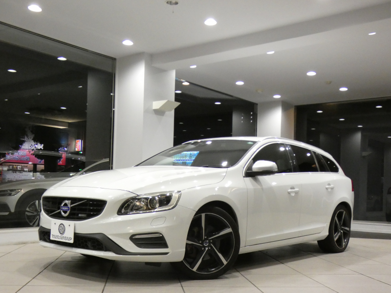 ボルボ V60 V60 T6 AWD Rﾃﾞｻﾞｲﾝ　Pｽﾀｰﾄ 追ACC LCMA LKA BLIS 衝突軽減 黒革 ﾋｰﾀｰ 7ｲﾝﾁHDDﾅﾋﾞ MSV ☆harman/k Bｶﾒﾗ ｾﾝｻｰ ｷｾﾉﾝ Rﾃﾞｻﾞｲﾝ専用ｴｸｽﾃﾘｱ&19AW ☆直6EG 304ps　2年保証