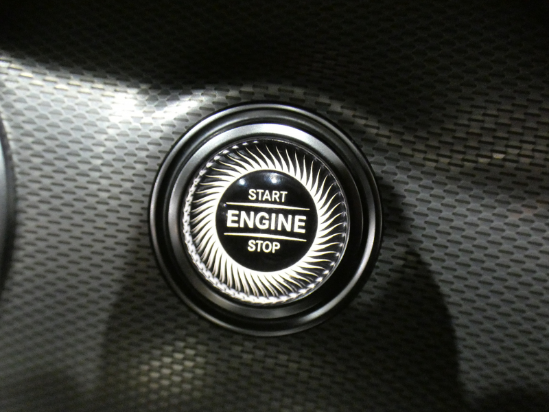 メルセデスベンツ Eクラス E200 4MATIC AVG ﾚｻﾞｰ&ﾚｰﾀﾞｰｾｰﾌﾃｨPKG　ｷｰﾚｽｺﾞｰ 黒革 全席ﾋｰﾀｰ ﾅﾋﾞTV ☆ﾌﾞﾙﾒｽﾀｰ 全周囲ｶﾒﾗ PTS ｴｱﾊﾞﾗﾝｽ LEDﾗｲﾄ ｱﾝﾋﾞｴﾝﾄﾗｲﾄ 18AW　2年保証