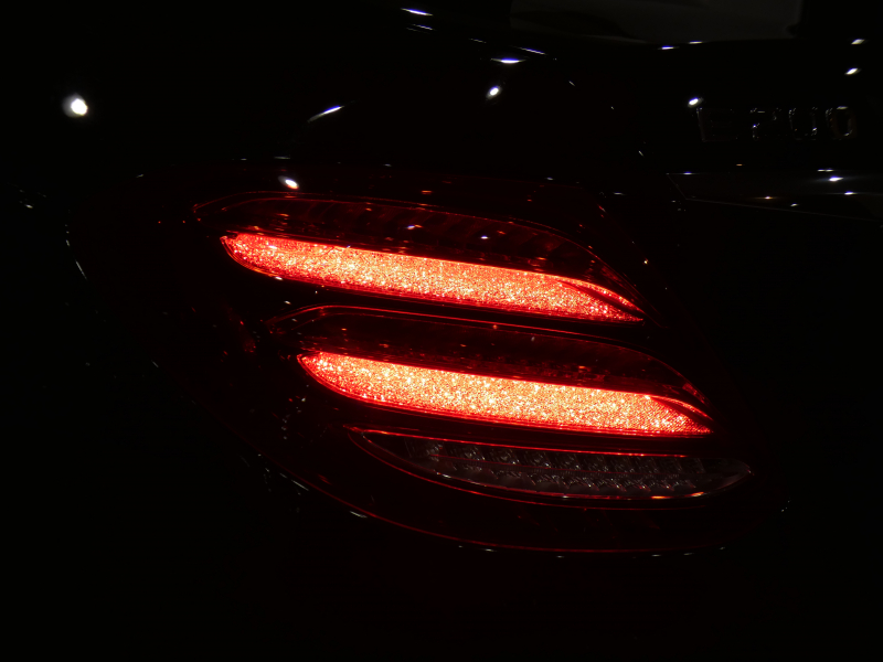 メルセデスベンツ Eクラス E200 4MATIC AVG ﾚｻﾞｰ&ﾚｰﾀﾞｰｾｰﾌﾃｨPKG　ｷｰﾚｽｺﾞｰ 黒革 全席ﾋｰﾀｰ ﾅﾋﾞTV ☆ﾌﾞﾙﾒｽﾀｰ 全周囲ｶﾒﾗ PTS ｴｱﾊﾞﾗﾝｽ LEDﾗｲﾄ ｱﾝﾋﾞｴﾝﾄﾗｲﾄ 18AW　2年保証