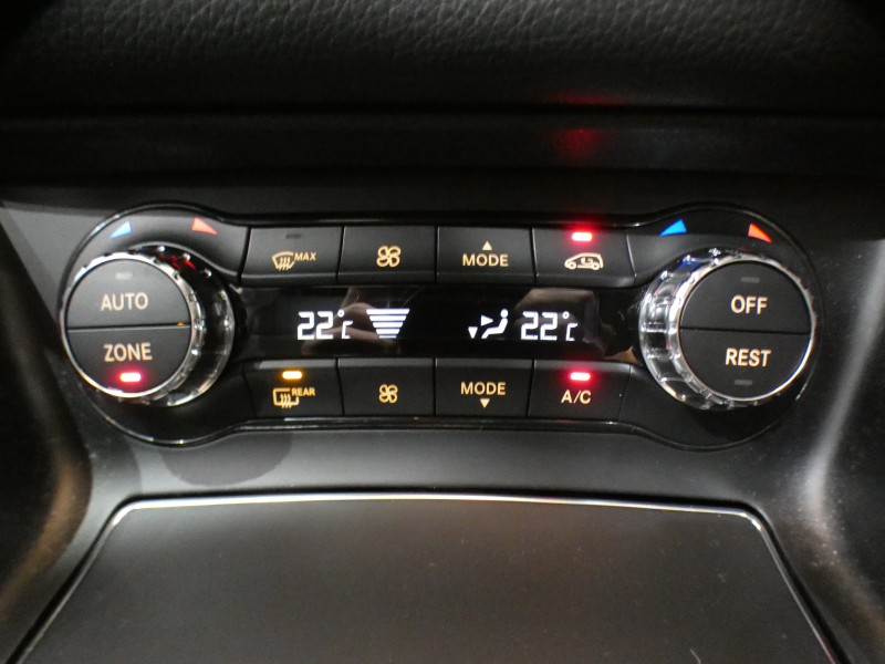 メルセデスベンツ Cクラス CLA250 ｼｭﾎﾟﾙﾄ 4MATIC ｼｭｰﾃｨﾝｸﾞﾌﾞﾚｰｸ AMGﾚｻﾞｰｴｸｽｸﾙｰｼﾌﾞPKG　後期 黒革 ☆ﾊﾟﾉﾗﾏSR ﾅﾋﾞTV carPlay ☆harman/k Bｶﾒﾗ PTS LEDﾗｲﾄ ｱﾝﾋﾞｴﾝﾄﾗｲﾄ AMGｽﾀｲﾘﾝｸﾞ&18AW　2年保証