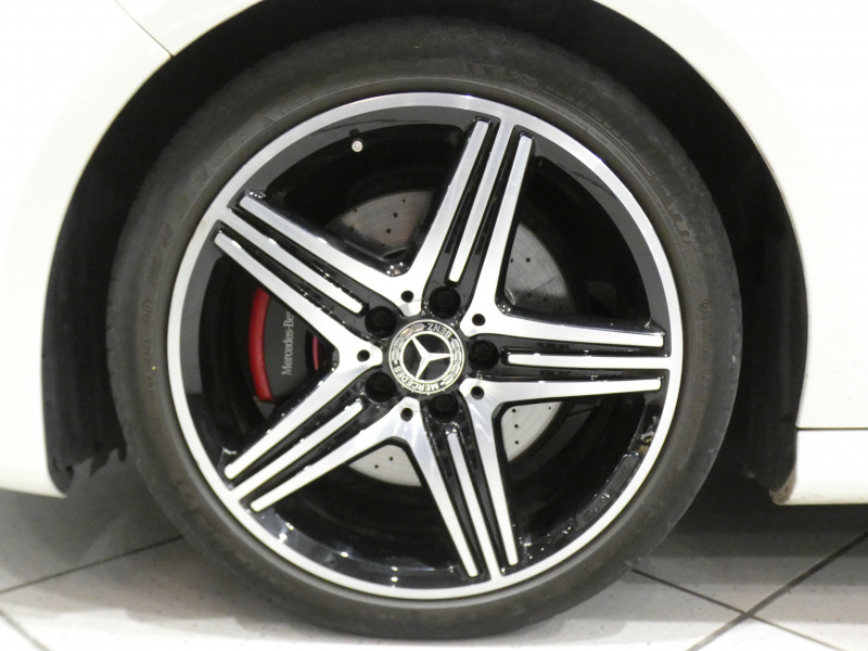 メルセデスベンツ Cクラス CLA250 ｼｭﾎﾟﾙﾄ 4MATIC ｼｭｰﾃｨﾝｸﾞﾌﾞﾚｰｸ AMGﾚｻﾞｰｴｸｽｸﾙｰｼﾌﾞPKG　後期 黒革 ☆ﾊﾟﾉﾗﾏSR ﾅﾋﾞTV carPlay ☆harman/k Bｶﾒﾗ PTS LEDﾗｲﾄ ｱﾝﾋﾞｴﾝﾄﾗｲﾄ AMGｽﾀｲﾘﾝｸﾞ&18AW　2年保証