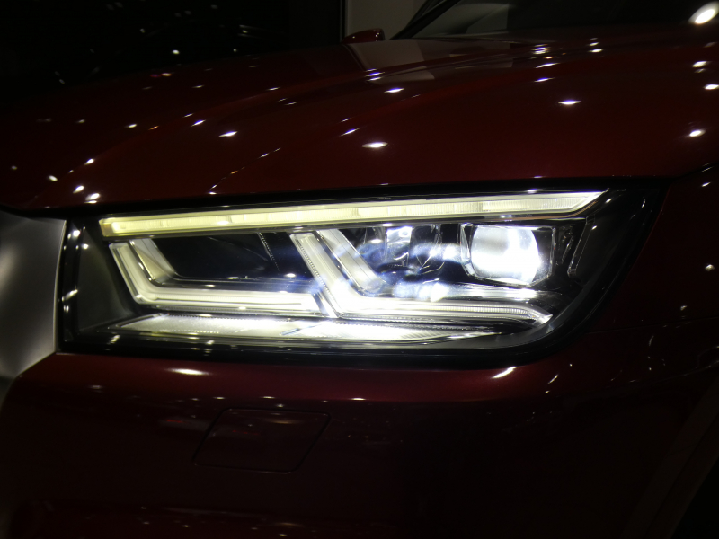 アウディ Q5 Q5 2.0TFSIｸﾜﾄﾛｽﾎﾟｰﾂ Sﾗｲﾝ&ｱｼｽﾀﾝｽPKG　ADVｷｰ 追ACC ﾚｰﾝ&ｻｲﾄﾞｱｼｽﾄ ｱｳﾃﾞｨﾌﾟﾚｾﾝｽ ﾊﾟｰｸｱｼｽﾄ 半革 ﾋｰﾀｰ MMIﾅﾋﾞ ﾊﾞｰﾁｬﾙCP 全周囲ｶﾒﾗ PDC LEDﾗｲﾄ Sﾗｲﾝｴｸｽﾃﾘｱ&19AW　2年保証