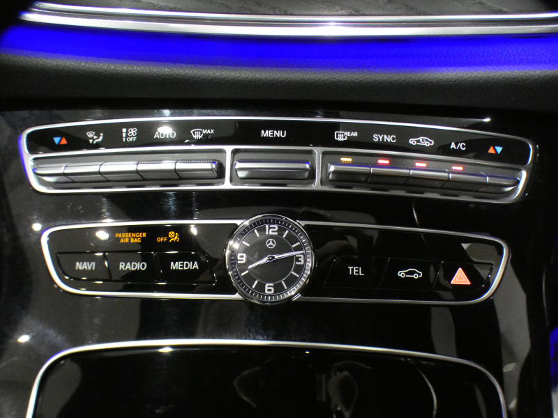 メルセデスベンツ Eクラス E250AVGｽﾎﾟｰﾂ ﾚｻﾞｰｴｸｽｸﾙｰｼﾌﾞ&ﾚｰﾀﾞｰｾｰﾌﾃｨPKG　黒革 全席ﾋｰﾀｰ ☆ﾊﾟﾉﾗﾏSR ﾅﾋﾞTV ☆ﾌﾞﾙﾒｽﾀｰ 全周囲ｶﾒﾗ PTS ｴｱﾊﾞﾗﾝｽ ﾍｯﾄﾞｱｯﾌﾟDSP ﾏﾙﾁﾋﾞｰﾑLED ｱﾝﾋﾞｴﾝﾄﾗｲﾄ AMGｽﾀｲﾘﾝｸﾞ&19AW　2年保証