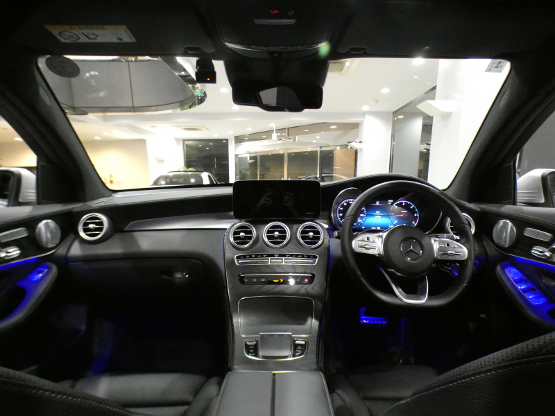 メルセデスベンツ GLCクーペ GLC220d 4MATICｸｰﾍﾟ AMGﾗｲﾝ&ﾚｻﾞｰｴｸｽｸﾙｰｼﾌﾞPKG　後期 黒革 ☆ﾍﾞﾝﾁﾚｰﾀｰ 全席ﾋｰﾀｰ ☆ｻﾝﾙｰﾌ MBUX Meｺﾈ ☆ﾌﾞﾙﾒｽﾀｰ 全周囲ｶﾒﾗ PTS ﾜｲﾔﾚｽCH ﾏﾙﾁﾋﾞｰﾑLED ｱﾝﾋﾞｴﾝﾄﾗｲﾄ AMGｽﾀｲﾘﾝｸﾞ&19AW　2年保証