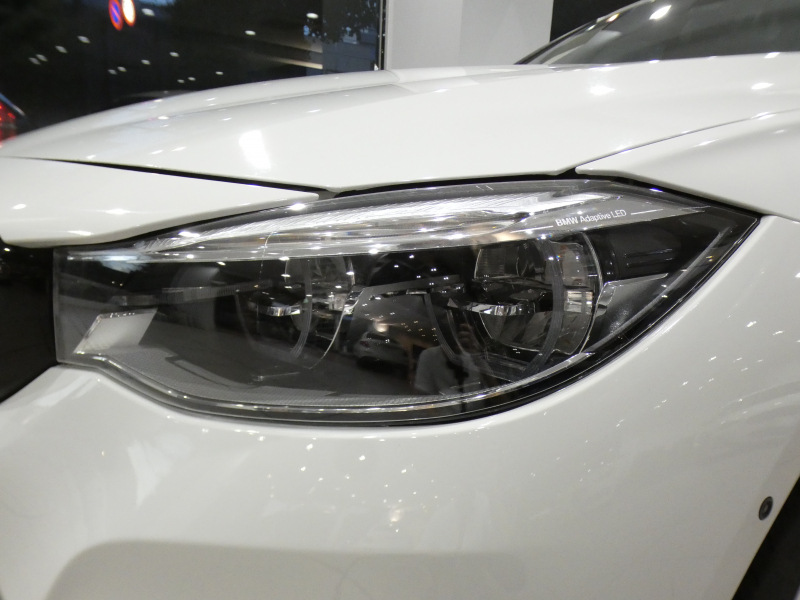 BMW 3シリーズ 320iｸﾞﾗﾝﾂｰﾘｽﾓ Mｽﾎﾟｰﾂ　☆後期 ｺﾝﾌｫA 追ACC ﾚｰﾝCHW 衝突軽減 黒革 ﾋｰﾀｰ iﾄﾞﾗｲﾌﾞﾅﾋﾞ(第5世代) ☆ﾄｯﾌﾟ･ｻｲﾄﾞﾋﾞｭｰｶﾒﾗ PDC LEDﾗｲﾄ Mｽﾎﾟｰﾂｴｱﾛ&19AW ｵｰﾄﾃｰﾙｹﾞｰﾄ　2年保証