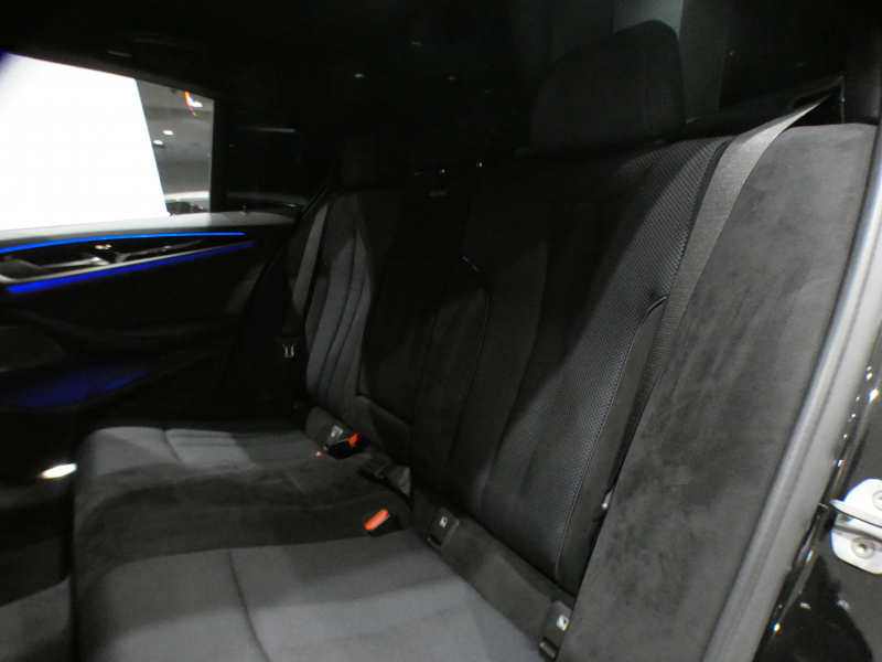 BMW 5シリーズ 523i Mｽﾎﾟｰﾂ　ｺﾝﾌｫA Dｱｼｽﾄ+ 追ACC ﾚｰﾝCHW 衝突軽減 ｸﾛｽ/ｱﾙｶﾝﾀｰﾗｼｰﾄ  iﾄﾞﾗｲﾌﾞﾅﾋﾞ(第6世代ﾀｯﾁP対応) ☆harman/kardon 全周囲ｶﾒﾗ PDC ☆ﾍｯﾄﾞｱｯﾌﾟDSP LEDﾗｲﾄ ｵｰﾄﾄﾗﾝｸ Mｽﾎﾟｰﾂｴｱﾛ&19AW　2年保証