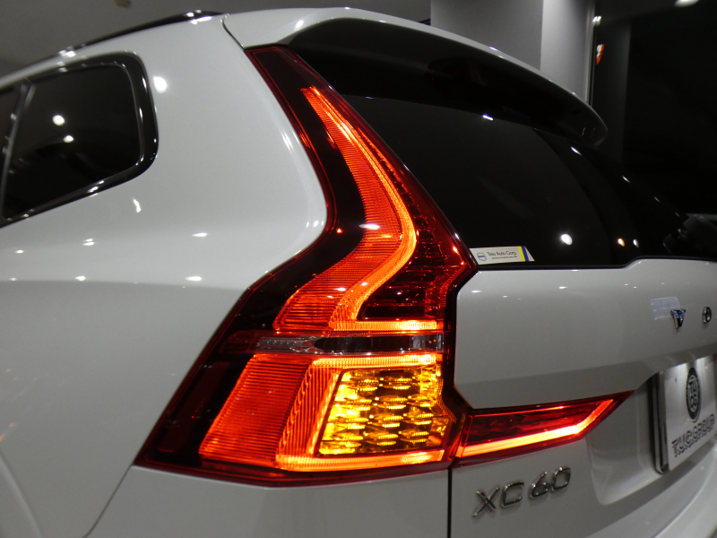 ボルボ XC60 XC60 B6 AWD Rﾃﾞｻﾞｲﾝ　☆1ｵｰﾅｰ  ｼﾃｨｾｰﾌﾃｨ ACC･BLIS 黒半革 全席ﾋｰﾀｰ ☆ﾊﾟﾉﾗﾏSR  ☆Googleﾅﾋﾞ ☆B&Wｻｳﾝﾄﾞ全周囲ｶﾒﾗ ﾜｲﾔﾚｽCH ﾍｯﾄﾞｱｯﾌﾟDSP LEDﾗｲﾄ Rﾃﾞｻﾞｲﾝ専用ｴｸｽﾃﾘｱ&21AW ☆ｴｱｻｽﾍﾟﾝｼｮﾝ(OP) 300ps　2年保証