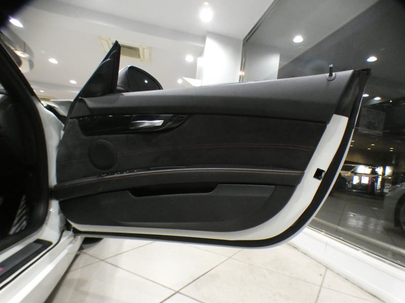 BMW Z4 Z4 Sﾄﾞﾗｲﾌﾞ20i Mｽﾎﾟｰﾂ ﾃﾞｻﾞｲﾝﾋﾟｭｱﾄﾗｸｼｮﾝ　後期 Pｽﾀｰﾄ 黒半革 ﾋｰﾀｰ iﾄﾞﾗｲﾌﾞﾅﾋﾞ(CIC) ☆TVﾁｭｰﾅｰ BTｵｰﾃﾞｨｵ ☆Bｶﾒﾗ ｷｾﾉﾝ Mｽﾎﾟｰﾂｴｱﾛ OP19AW　2年保証