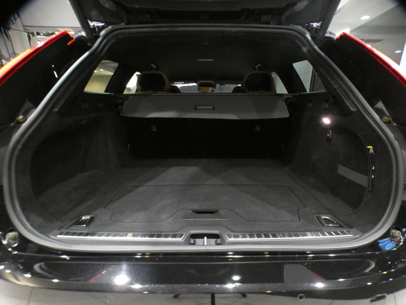 ボルボ V90 V90 T5 ﾓﾒﾝﾀﾑ　☆ERSTｺﾝﾌﾟﾘｰﾄ☆ ｼﾃｨｾｰﾌ 追ACC･LKA･ LCMA 茶革 ﾋｰﾀｰ ﾀｯﾁｽｸﾘｰﾝHDDﾅﾋﾞTV 全周ｶﾒﾗ PDC LEDﾗｲﾄ ｵｰﾄﾃｰﾙｹﾞｰﾄ EARTｴｱﾛ&20AW ERSTﾌﾞﾚｰｷｼｽﾃﾑ&ｻｽﾍﾟﾝｼｮﾝ ERSTﾏﾌﾗｰ　2年保証