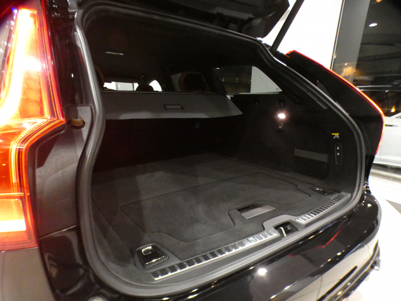 ボルボ V90 V90 T5 ﾓﾒﾝﾀﾑ　☆ERSTｺﾝﾌﾟﾘｰﾄ☆ ｼﾃｨｾｰﾌ 追ACC･LKA･ LCMA 茶革 ﾋｰﾀｰ ﾀｯﾁｽｸﾘｰﾝHDDﾅﾋﾞTV 全周ｶﾒﾗ PDC LEDﾗｲﾄ ｵｰﾄﾃｰﾙｹﾞｰﾄ EARTｴｱﾛ&20AW ERSTﾌﾞﾚｰｷｼｽﾃﾑ&ｻｽﾍﾟﾝｼｮﾝ ERSTﾏﾌﾗｰ　2年保証