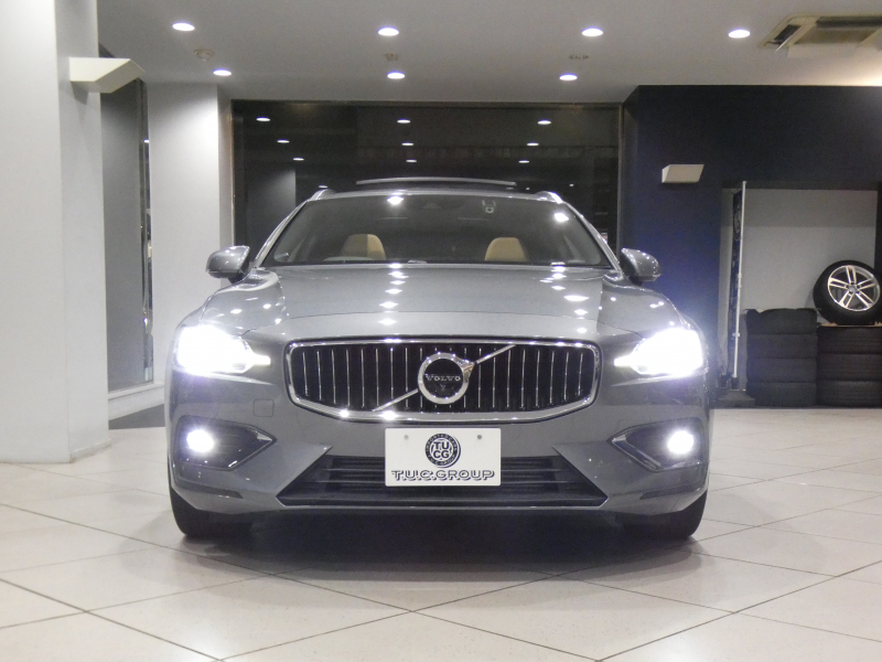 ボルボ V60 V60 T5 ｲﾝｽｸﾘﾌﾟｼｮﾝ　追ACC･LKA･ LCMA 茶革 ﾋｰﾀｰ ﾍﾞﾝﾁﾚｰﾀｰ ﾏｯｻｰｼﾞ☆革張りﾀﾞｯｼｭﾎﾞｰﾄﾞ ☆ﾊﾟﾉﾗﾏSR ﾀｯﾁｽｸﾘｰﾝHDDﾅﾋﾞTV harmank 全周囲ｶﾒﾗ ﾍｯﾄﾞｱｯﾌﾟDSP LEDﾗｲﾄ ｵｰﾄﾃｰﾙｹﾞｰﾄ 18AW　2年保証