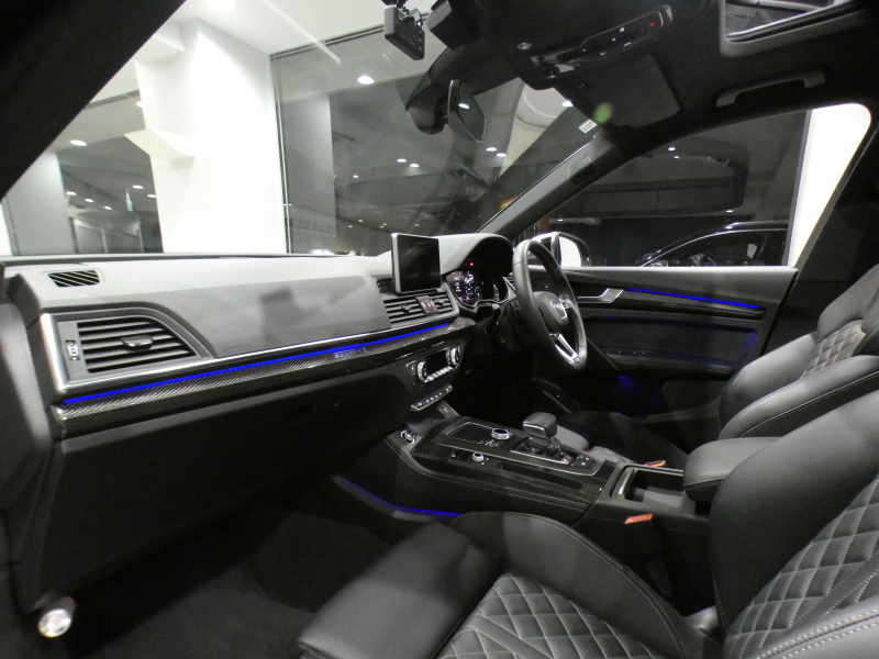 アウディ SQ5 SQ5 　ADVｷｰ 追ACC ｻｲﾄﾞｱｼｽﾄ ﾊﾟｰｸｱｼｽﾄ 黒革 ﾋｰﾀｰ ☆ﾊﾟﾉﾗﾏSR MMIﾅﾋﾞ ﾊﾞｰﾁｬﾙCP ☆B&Oｻｳﾝﾄﾞ ☆全周囲ｶﾒﾗ PDC ﾏﾄﾘｸｽLED ﾏﾙﾁｶﾗｰｱﾝﾋﾞｴﾝﾄﾗｲﾄ 専用ｴｸｽﾃﾘｱ ☆20AW 赤ｷｬﾘﾊﾟｰ 354ps　2年保証