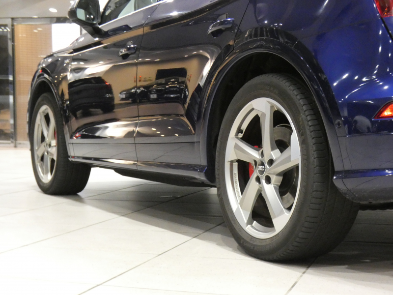 アウディ SQ5 SQ5 　ADVｷｰ 追ACC ｻｲﾄﾞｱｼｽﾄ ﾊﾟｰｸｱｼｽﾄ 黒革 ﾋｰﾀｰ ☆ﾊﾟﾉﾗﾏSR MMIﾅﾋﾞ ﾊﾞｰﾁｬﾙCP ☆B&Oｻｳﾝﾄﾞ ☆全周囲ｶﾒﾗ PDC ﾏﾄﾘｸｽLED ﾏﾙﾁｶﾗｰｱﾝﾋﾞｴﾝﾄﾗｲﾄ 専用ｴｸｽﾃﾘｱ ☆20AW 赤ｷｬﾘﾊﾟｰ 354ps　2年保証