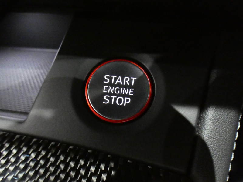 アウディ SQ5 SQ5 　ADVｷｰ 追ACC ｻｲﾄﾞｱｼｽﾄ ﾊﾟｰｸｱｼｽﾄ 黒革 ﾋｰﾀｰ ☆ﾊﾟﾉﾗﾏSR MMIﾅﾋﾞ ﾊﾞｰﾁｬﾙCP ☆B&Oｻｳﾝﾄﾞ ☆全周囲ｶﾒﾗ PDC ﾏﾄﾘｸｽLED ﾏﾙﾁｶﾗｰｱﾝﾋﾞｴﾝﾄﾗｲﾄ 専用ｴｸｽﾃﾘｱ ☆20AW 赤ｷｬﾘﾊﾟｰ 354ps　2年保証