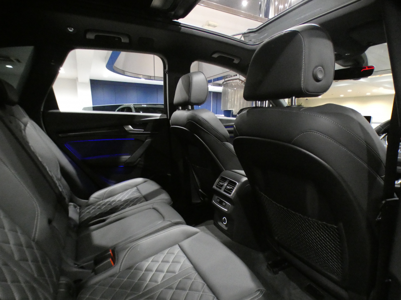 アウディ SQ5 SQ5 　ADVｷｰ 追ACC ｻｲﾄﾞｱｼｽﾄ ﾊﾟｰｸｱｼｽﾄ 黒革 ﾋｰﾀｰ ☆ﾊﾟﾉﾗﾏSR MMIﾅﾋﾞ ﾊﾞｰﾁｬﾙCP ☆B&Oｻｳﾝﾄﾞ ☆全周囲ｶﾒﾗ PDC ﾏﾄﾘｸｽLED ﾏﾙﾁｶﾗｰｱﾝﾋﾞｴﾝﾄﾗｲﾄ 専用ｴｸｽﾃﾘｱ ☆20AW 赤ｷｬﾘﾊﾟｰ 354ps　2年保証