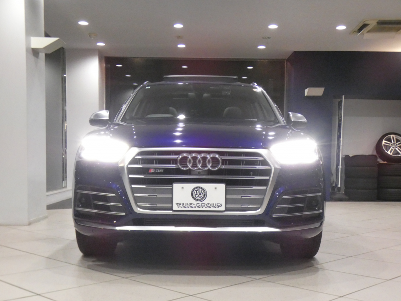 アウディ SQ5 SQ5 　ADVｷｰ 追ACC ｻｲﾄﾞｱｼｽﾄ ﾊﾟｰｸｱｼｽﾄ 黒革 ﾋｰﾀｰ ☆ﾊﾟﾉﾗﾏSR MMIﾅﾋﾞ ﾊﾞｰﾁｬﾙCP ☆B&Oｻｳﾝﾄﾞ ☆全周囲ｶﾒﾗ PDC ﾏﾄﾘｸｽLED ﾏﾙﾁｶﾗｰｱﾝﾋﾞｴﾝﾄﾗｲﾄ 専用ｴｸｽﾃﾘｱ ☆20AW 赤ｷｬﾘﾊﾟｰ 354ps　2年保証
