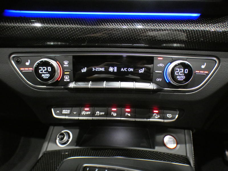 アウディ SQ5 SQ5 　ADVｷｰ 追ACC ｻｲﾄﾞｱｼｽﾄ ﾊﾟｰｸｱｼｽﾄ 黒革 ﾋｰﾀｰ ☆ﾊﾟﾉﾗﾏSR MMIﾅﾋﾞ ﾊﾞｰﾁｬﾙCP ☆B&Oｻｳﾝﾄﾞ ☆全周囲ｶﾒﾗ PDC ﾏﾄﾘｸｽLED ﾏﾙﾁｶﾗｰｱﾝﾋﾞｴﾝﾄﾗｲﾄ 専用ｴｸｽﾃﾘｱ ☆20AW 赤ｷｬﾘﾊﾟｰ 354ps　2年保証
