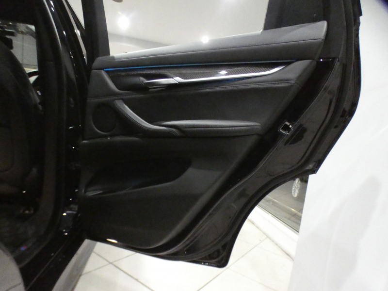 BMW X6 X6M　☆Indivi外装色 Dｱｼｽﾄ ﾚｰﾝDW ﾚｰﾝCHW ﾍｯﾄﾞｱｯﾌﾟDSP 黒革 全席ﾋｰﾀｰ iﾄﾞﾗｲﾌﾞﾅﾋﾞ(第6世代ﾀｯﾁP対応) Bｶﾒﾗ ﾄｯﾌﾟ･ｻｲﾄﾞﾋﾞｭｰｶﾒﾗ PDC LEDﾗｲﾄ ｱﾝﾋﾞｴﾝﾄﾗｲﾄ 専用ｴｸｽﾃﾘｱ&21AW 575PS　2年保証