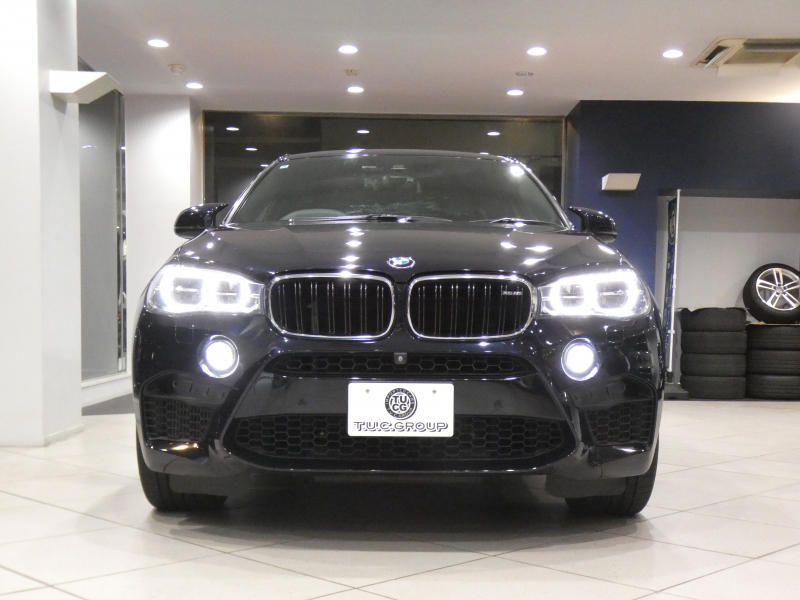 BMW X6 X6M　☆Indivi外装色 Dｱｼｽﾄ ﾚｰﾝDW ﾚｰﾝCHW ﾍｯﾄﾞｱｯﾌﾟDSP 黒革 全席ﾋｰﾀｰ iﾄﾞﾗｲﾌﾞﾅﾋﾞ(第6世代ﾀｯﾁP対応) Bｶﾒﾗ ﾄｯﾌﾟ･ｻｲﾄﾞﾋﾞｭｰｶﾒﾗ PDC LEDﾗｲﾄ ｱﾝﾋﾞｴﾝﾄﾗｲﾄ 専用ｴｸｽﾃﾘｱ&21AW 575PS　2年保証